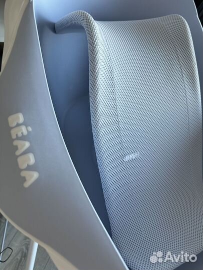 Ванночка для купания Beaba с подставкой и горкой