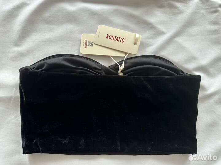 Топ из черного бархата