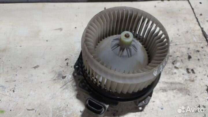 Моторчик печки Тойота Рав-4 2006-2013