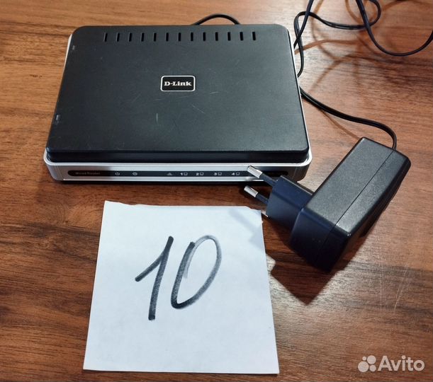 Роутер работоспособный с блоком питания