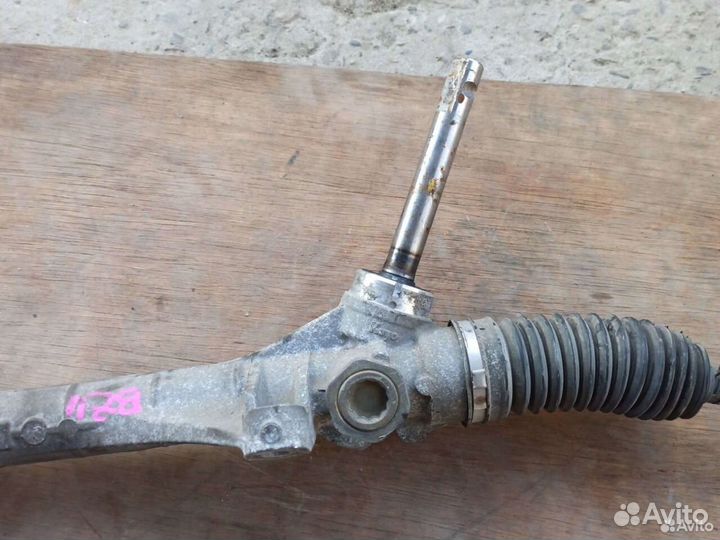 Рулевая рейка Nissan Cube z11