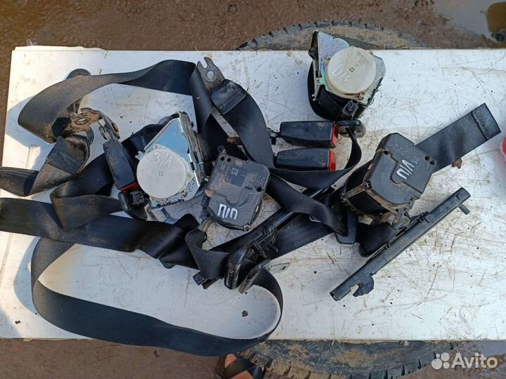 Ремень безопасности Форд Фокус 2 хэтчбек 2007 г