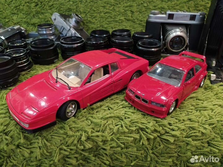 Машина burago модели 1:18 1:24