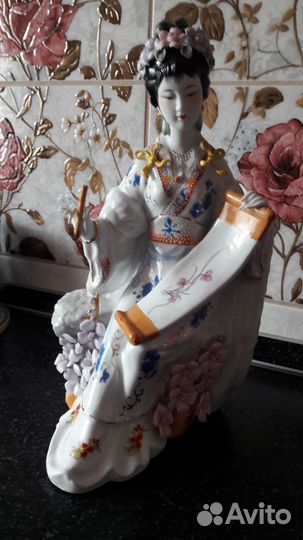 Статуэтка, сувенир