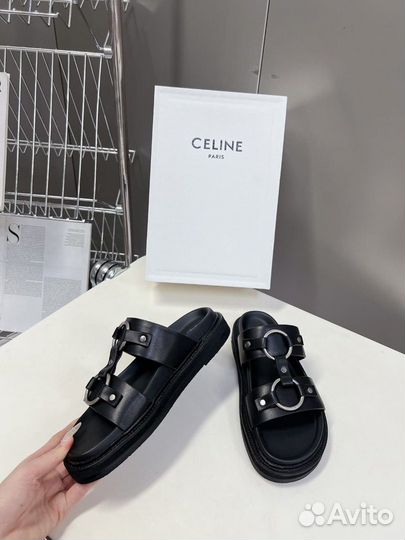 Шлёпанцы Celine