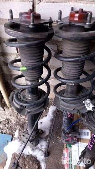 Escape Maverick передние амортизационные стойки