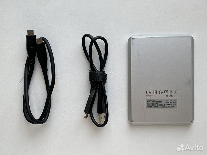 Внешний жесткий диск hdd LaCie Mobile Drive 1Tb