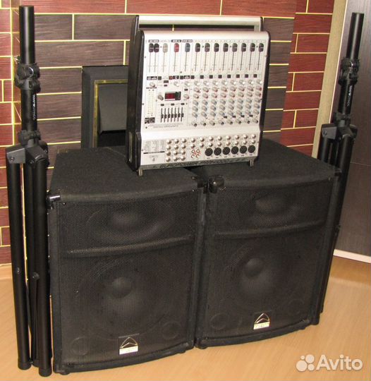 Колонки Wharfedale 1200W Активный микшер Штативы