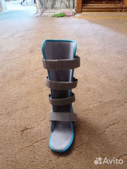 Ортез голеностопный на левую ногу