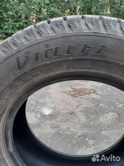 Viatti Bosco Nordico V-523 215/65 R16 99T