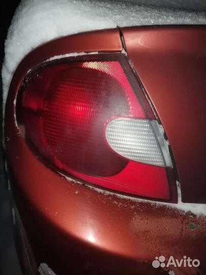 Фонарь задний левый dodge neon 2