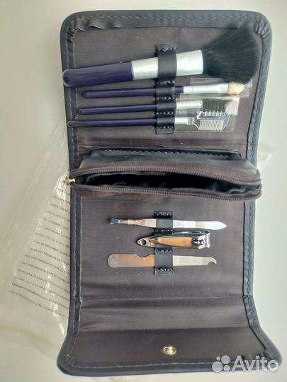 Набор для маникюра и макияжа yves rocher