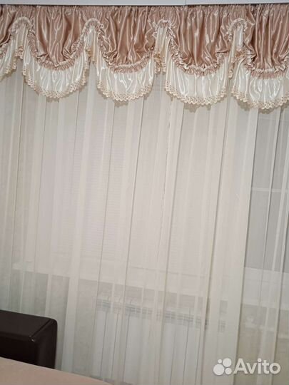 Шторы с ламбрекеном беж