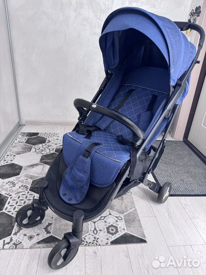 Коляска прогулочная