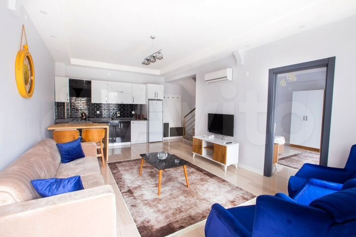 Дом 182 м² на участке 4,4 сот.