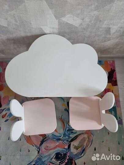 Стол и стулья детские