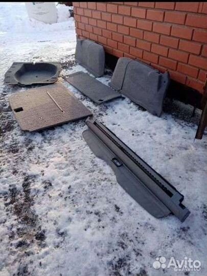 Обшивка багажника BMW E39 turing