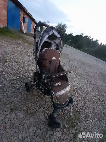 Прогулочная коляска