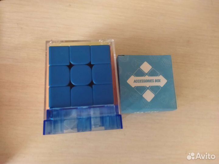 Кубик-рубика 3х3 MoYu Weilong WR M Maglev