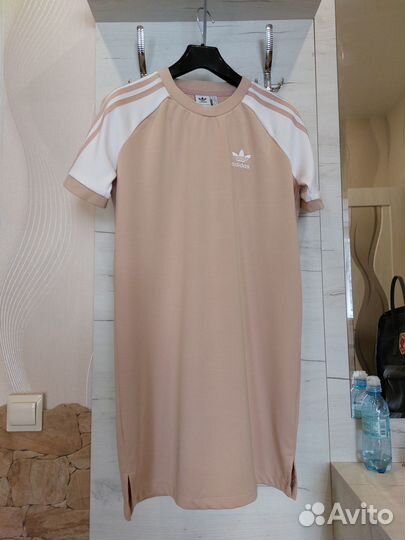 Спортивная одежда adidas женская