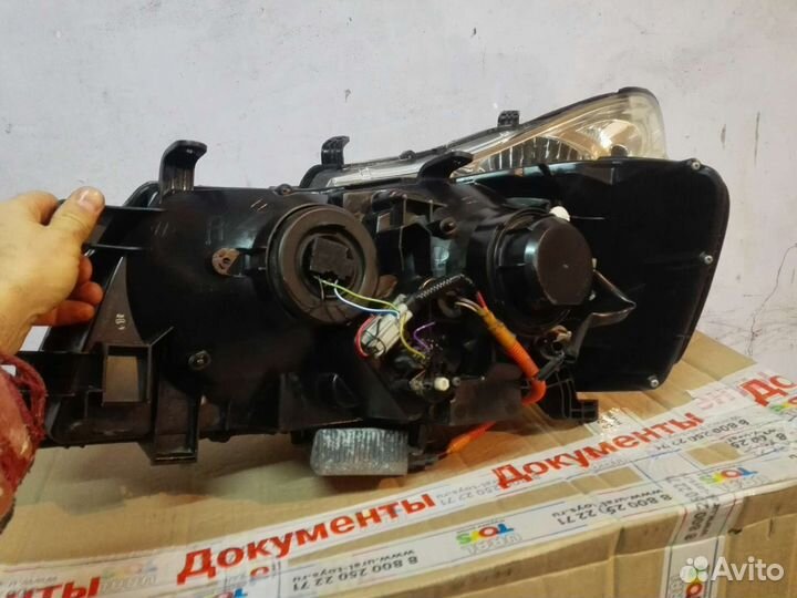 Фары Ниссан Либерти ксенон