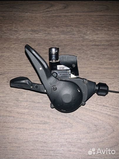 Левая манетка Shimano Deore