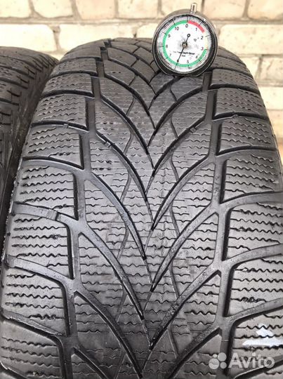 Goodyear UltraGrip Ice 2 215/55 R17 98T