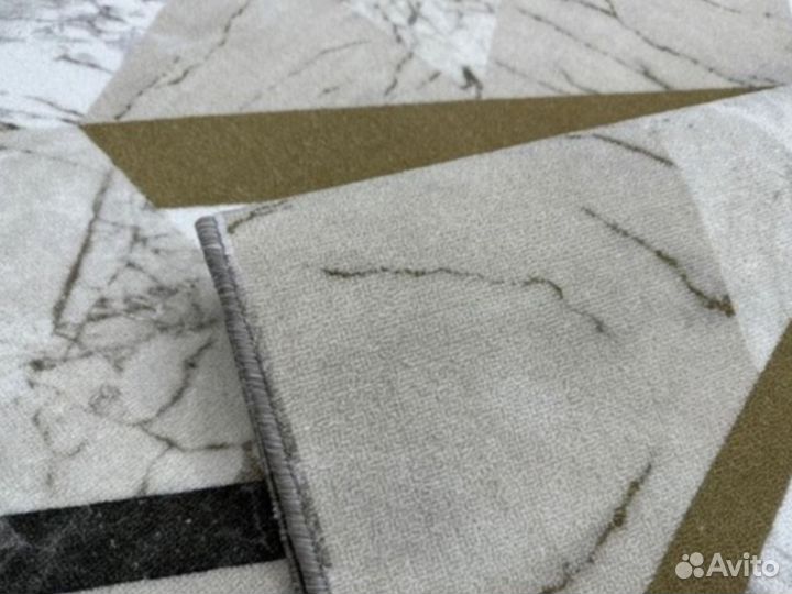 Ковер, палас на войлоке