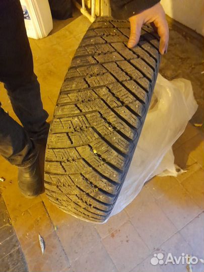 Goodyear Ultragrip Ice Arctic 225/60 R18