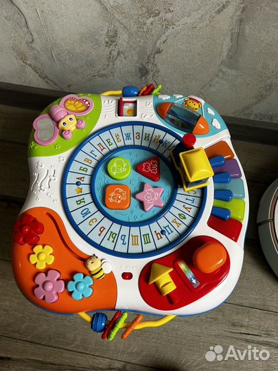 Развивающий музыкальный столик