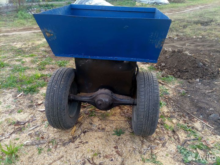 Тачка самоходная с мотором