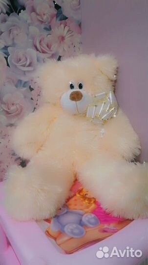 Плюшевый медведь