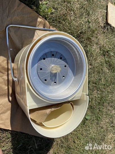 Соковыжималка Росинка Н-64 новая