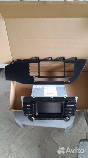 Штатная магнитола на kia rio 4 с панелькой