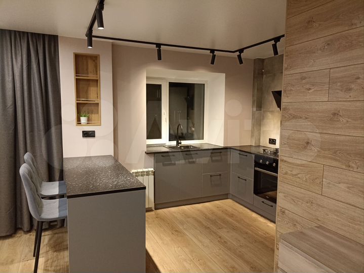 2-к. квартира, 45 м², 2/4 эт.