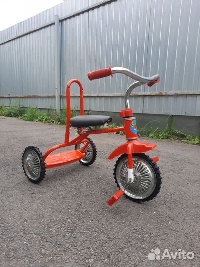 Трехколесный велосипед для детей