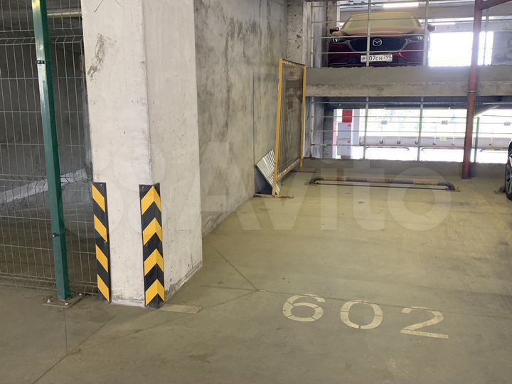 Машиноместо, 15 м²