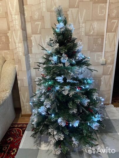 Елка искусственная