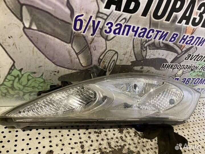 Фара передняя правая Nissan Juke