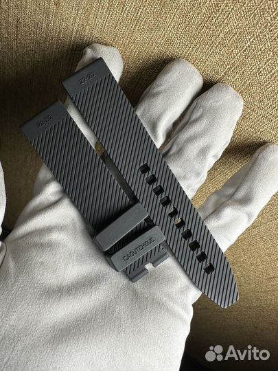 Черный ремешок 22-20 с надписью Breitling каучук