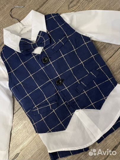 Костюм нарядный 92