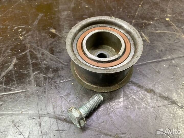 Ролик обводной ремня грм VAG BES ARE 7783