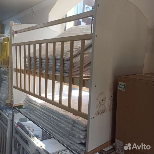 Кроватка для новорожденных