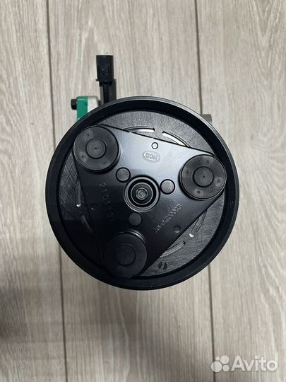 Компрессор кондиционера Hyundai Elantra