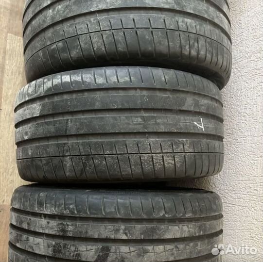 Vredestein Ultrac Vorti 295/30 R22