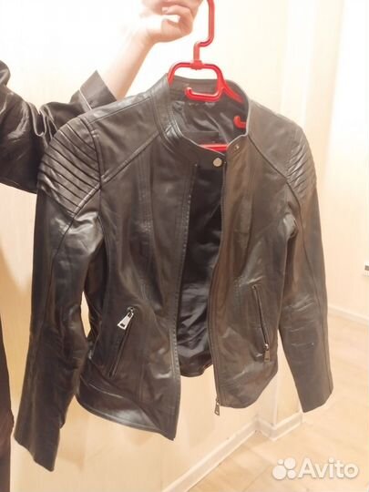 Куртка кожаная женская черная