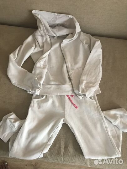 Костюм спортивный на 12-14 лет
