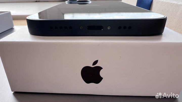 iPhone 13, 256 ГБ