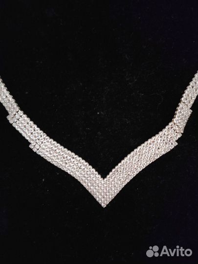 Колье и серьги(под бриллиант)
