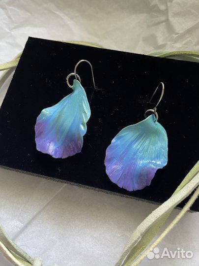 Серьги и ожерелье